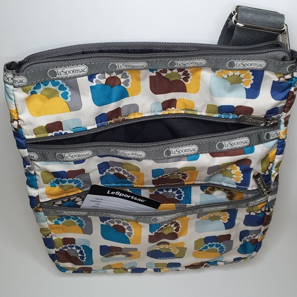 Lesportsace Crossbody Bag plus "FREE GIFT" - Picture 4 of 9